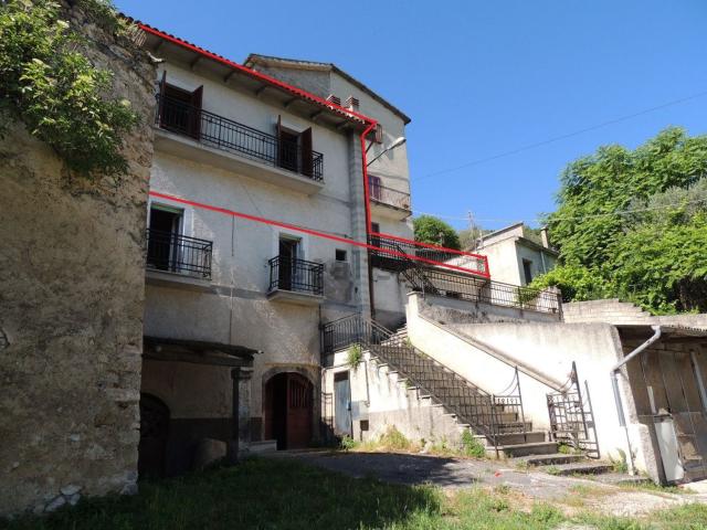 Appartamento in vendita a Capestrano, Abruzzo