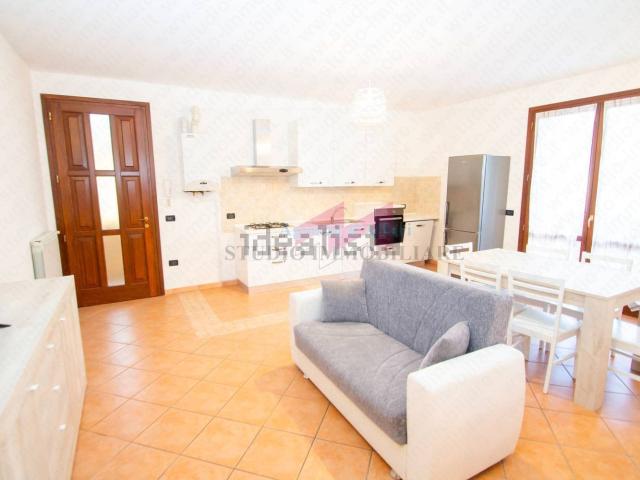 Appartamento in vendita a Melara, Rovigo