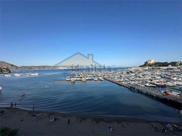 Appartamento in vendita a Bacoli, Campania