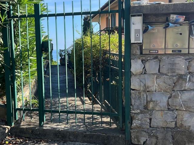 Appartamento in vendita a Parazzuolo, Zoagli