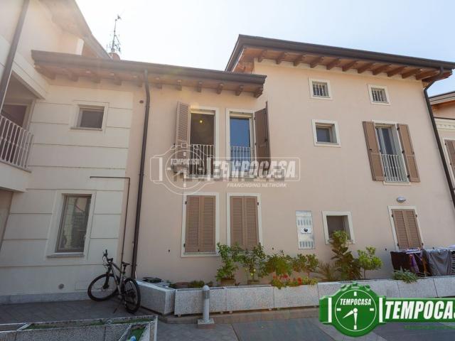 Appartamento in vendita a Offanengo, Lombardia