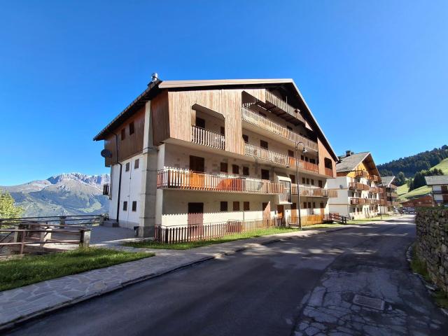 Appartamento in vendita a Castione Della Presolana, Lombardia