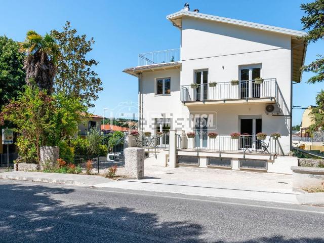 Appartamento in vendita a Sirolo, Ancona