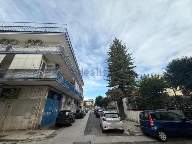 Appartamento in vendita a Municipalità 6, Campania