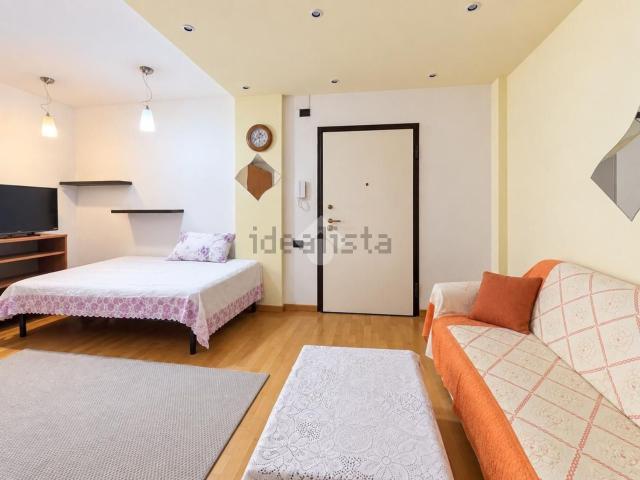 Appartamento in vendita a Vallemiano, Marche