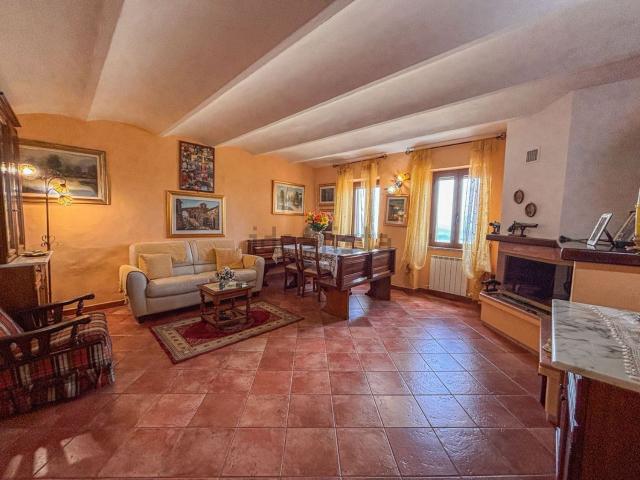 Appartamento in vendita a Santa Maria, Monteleone D'orvieto