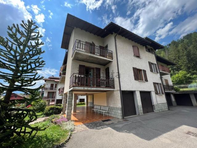 Appartamento in vendita a Clusone, Lombardia