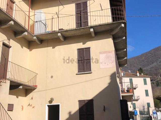 Appartamento in vendita a Comunità Montana Valli del Verbano, Dumenza