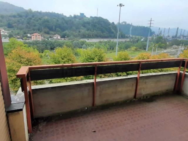 Appartamento in vendita a Busalla, Genova