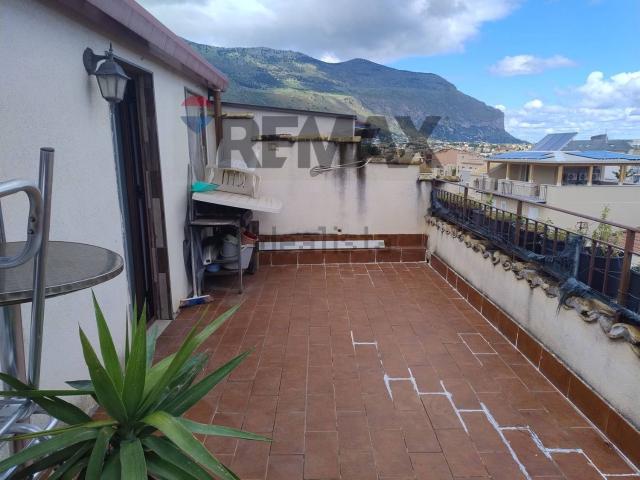 Appartamento in vendita a Carini, Sicilia