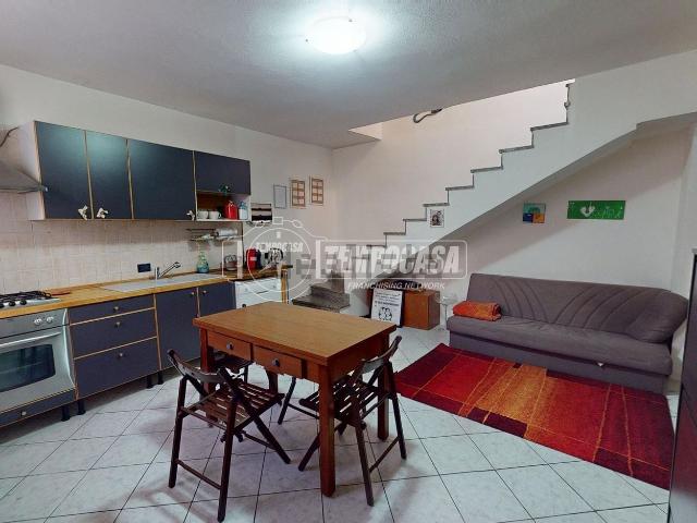 Appartamento in vendita a Cesano Maderno, Lombardia