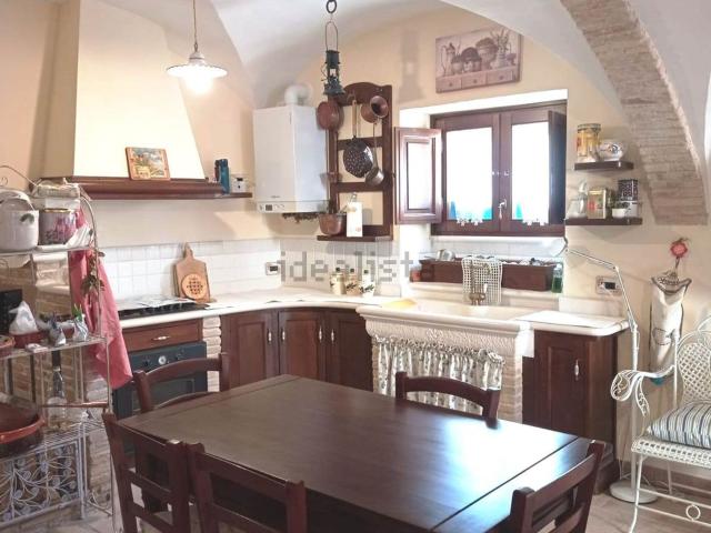 Appartamento in vendita a Pettorano Sul Gizio, Abruzzo