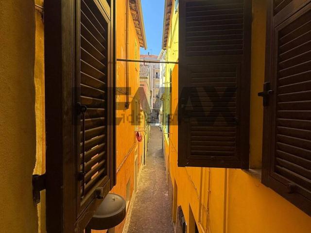 Appartamento in vendita a Altare, Liguria