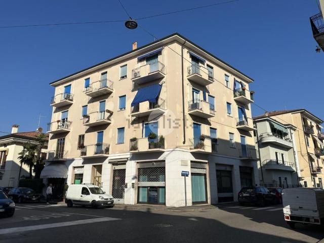 Appartamento in vendita a Borgo Venezia, Verona