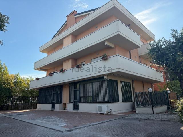 Appartamento in vendita a Morena, Roma