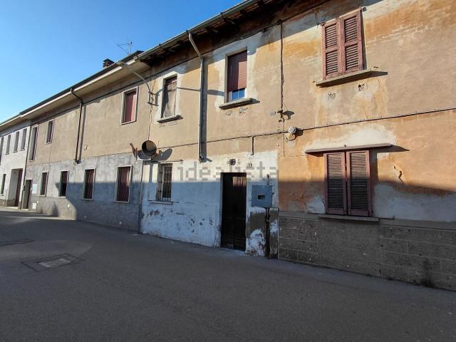 Appartamento in vendita a Buscate, Lombardia