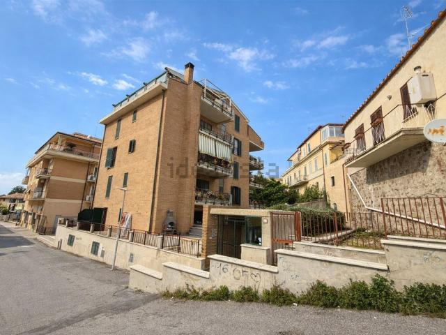 Appartamento in vendita a Ville di Nemi, Roma Capitale