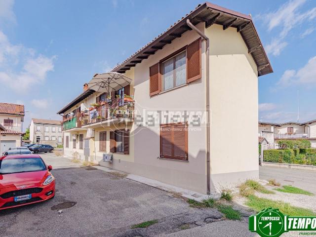 Appartamento in vendita a Prado, Cura Carpignano