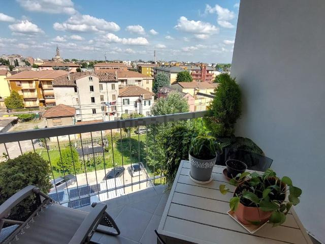 Appartamento in vendita a Piacenza, Reggio Emilia