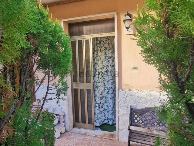 Appartamento in vendita a Bugnara, L'Aquila
