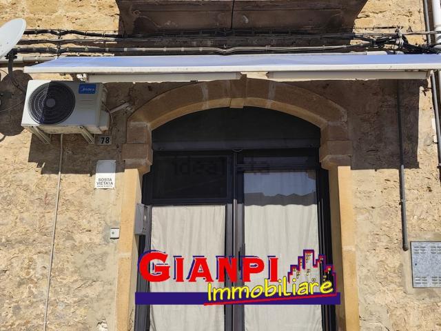Appartamento in vendita a Canali, Piazza