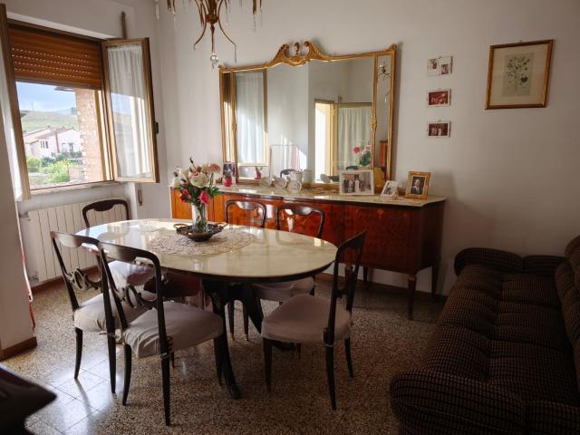 Appartamento in vendita a Torrenieri, Montalcino