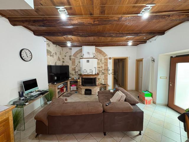 Appartamento in vendita a Rieti, Lazio