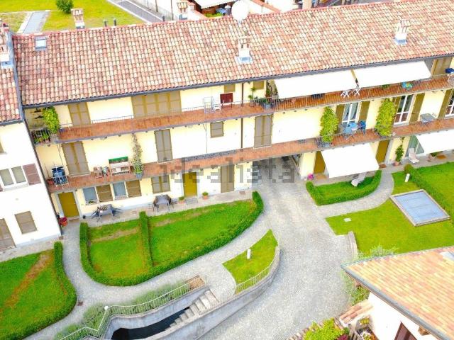 Appartamento in vendita a Alzano Lombardo, Lombardia