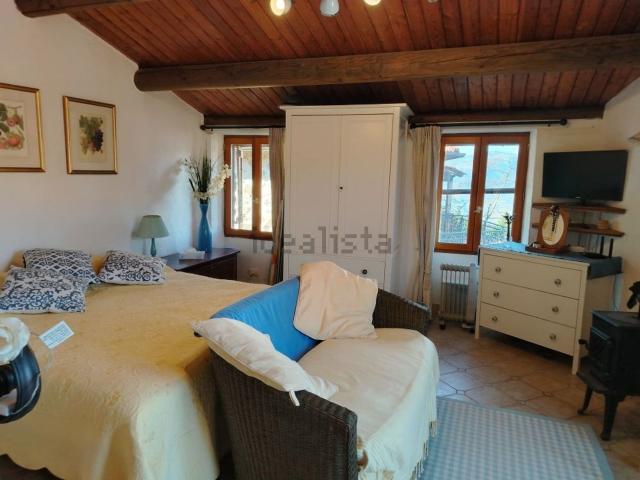 Appartamento in vendita a Bajardo, Liguria