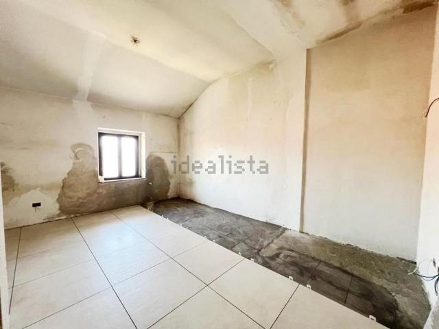 Appartamento in vendita a Cislago, Lombardia