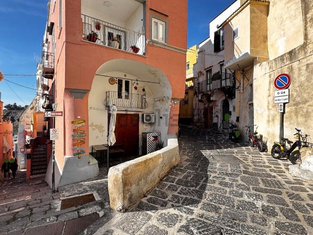 Appartamento in vendita a Corricella, Procida