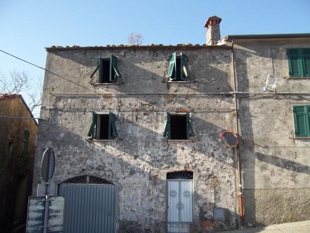 Appartamento in vendita a Unione di comuni Montana Lunigiana, Fosdinovo