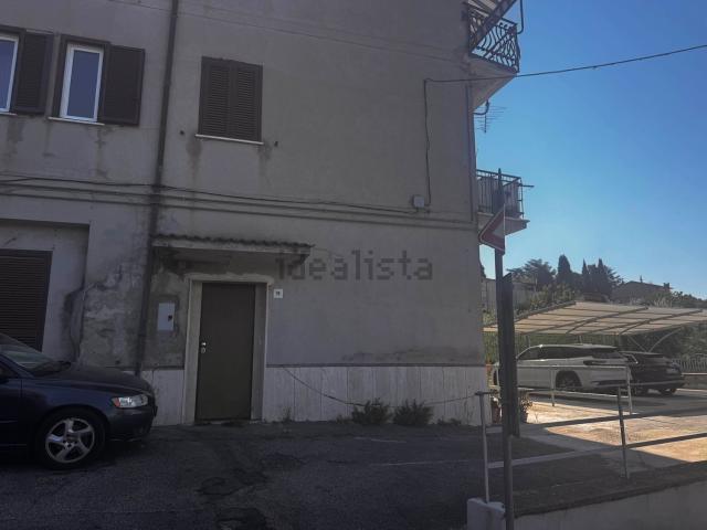 Appartamento in vendita a Castelnuovo di Porto, Roma Capitale