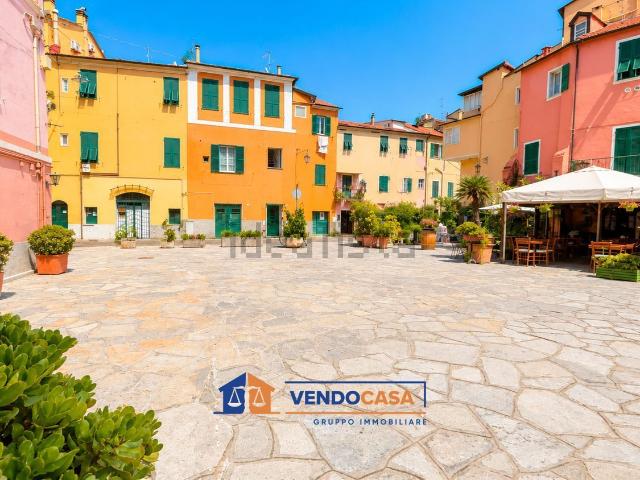 Appartamento in vendita a Borgo Marina, Imperia