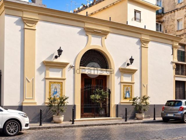 Appartamento in vendita a Mercato, Napoli