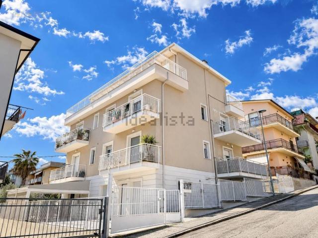 Appartamento in vendita a Santa Lucia, Marche
