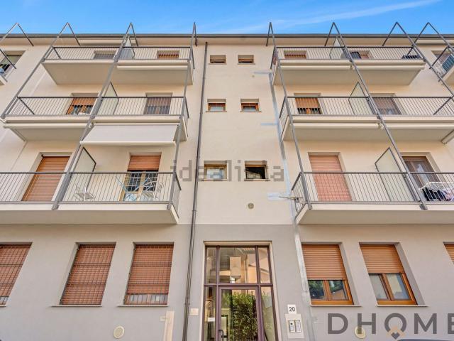Appartamento in vendita a Bareggio, Lombardia