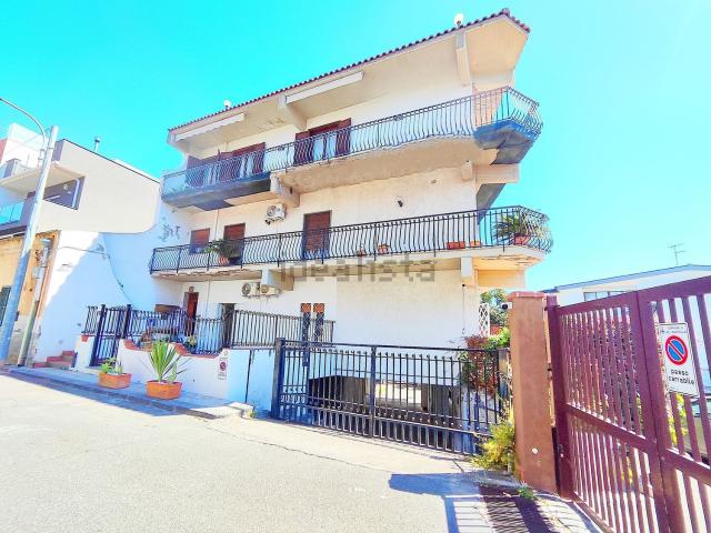 Appartamento in vendita a Cannizzaro, Aci Castello