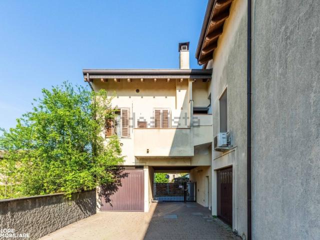 Appartamento in vendita a Mediglia, Lombardia