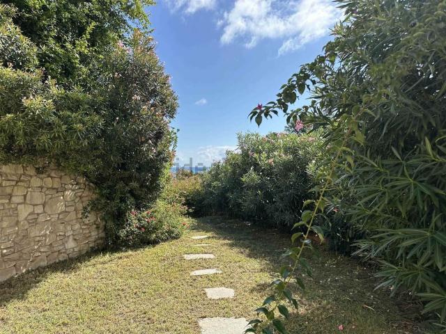 Appartamento in vendita a Spotorno, Liguria