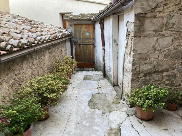Appartamento in vendita a Quartiere Borghetto, Montalcino