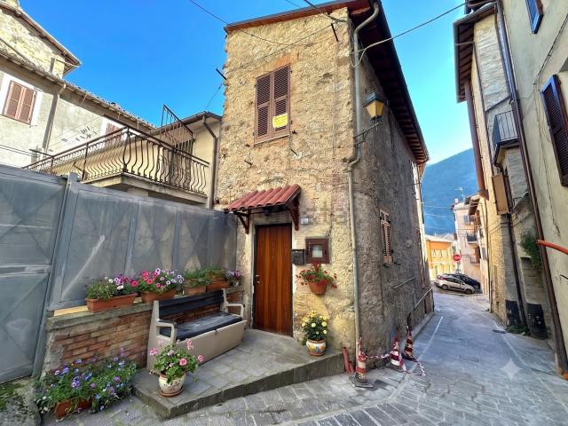 Appartamento in vendita a Arrone, Umbria