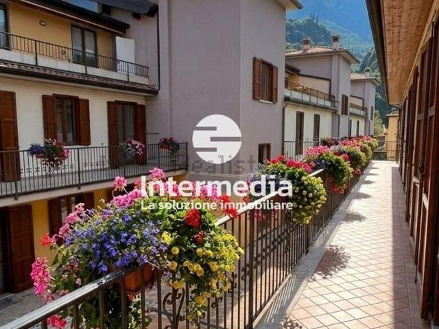 Appartamento in vendita a Comunità Montana Parco Alto Garda bresciano, Toscolano Maderno