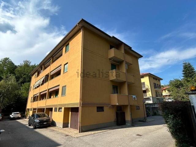 Appartamento in vendita a Gemonio, Varese