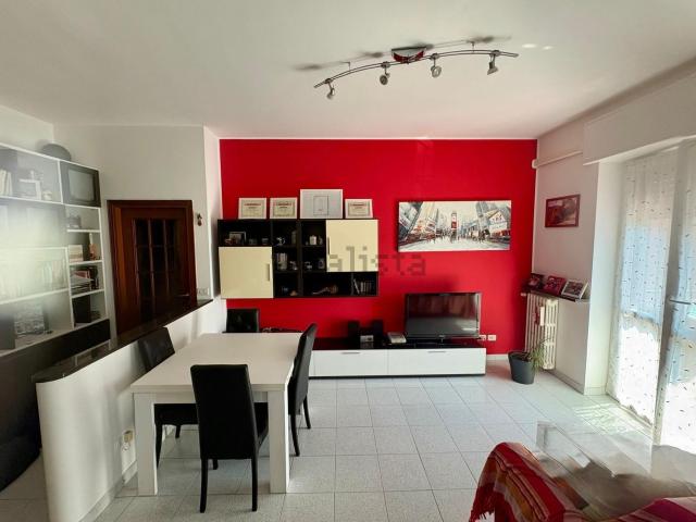 Appartamento in vendita a Pontesesto, Rozzano