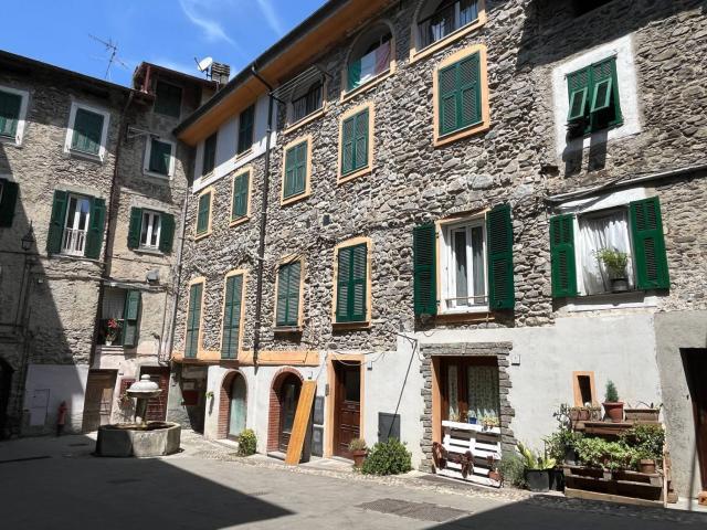 Appartamento in vendita a Isolabona, Liguria