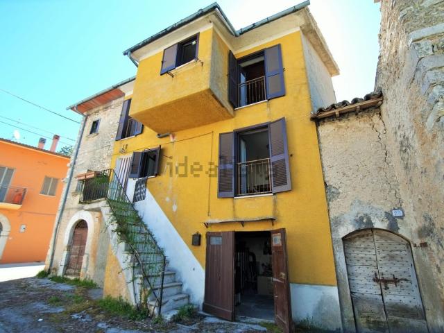 Appartamento in vendita a Leonessa, Lazio