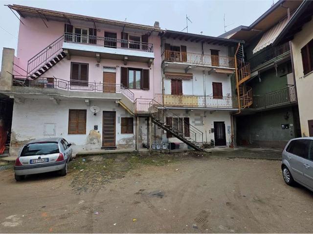Appartamento in vendita a Travaino, Caronno Varesino