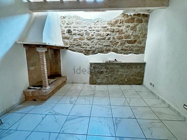 Appartamento in vendita a Capranica, Lazio