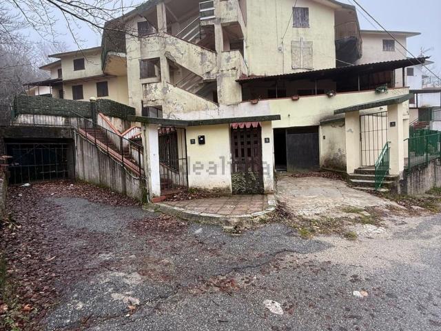 Appartamento in vendita a Gambarie, Santo Stefano in Aspromonte